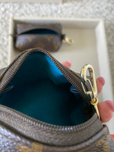 Load image into Gallery viewer, Little Hauttie Pouch