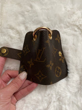 Load image into Gallery viewer, Keyfob case